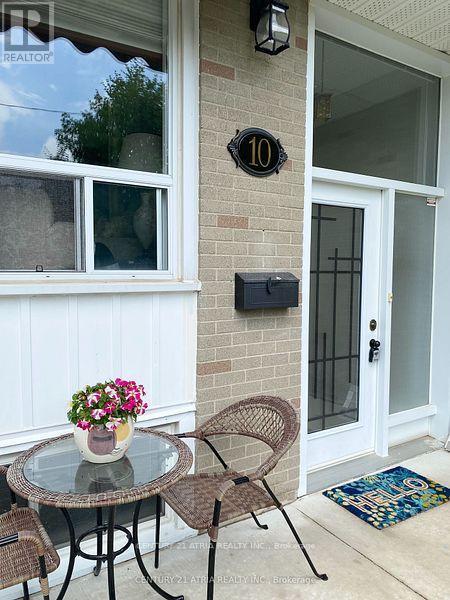 












10 IBER COURT

,
Aurora (Aurora Village),




Ontario
L4G1V5

