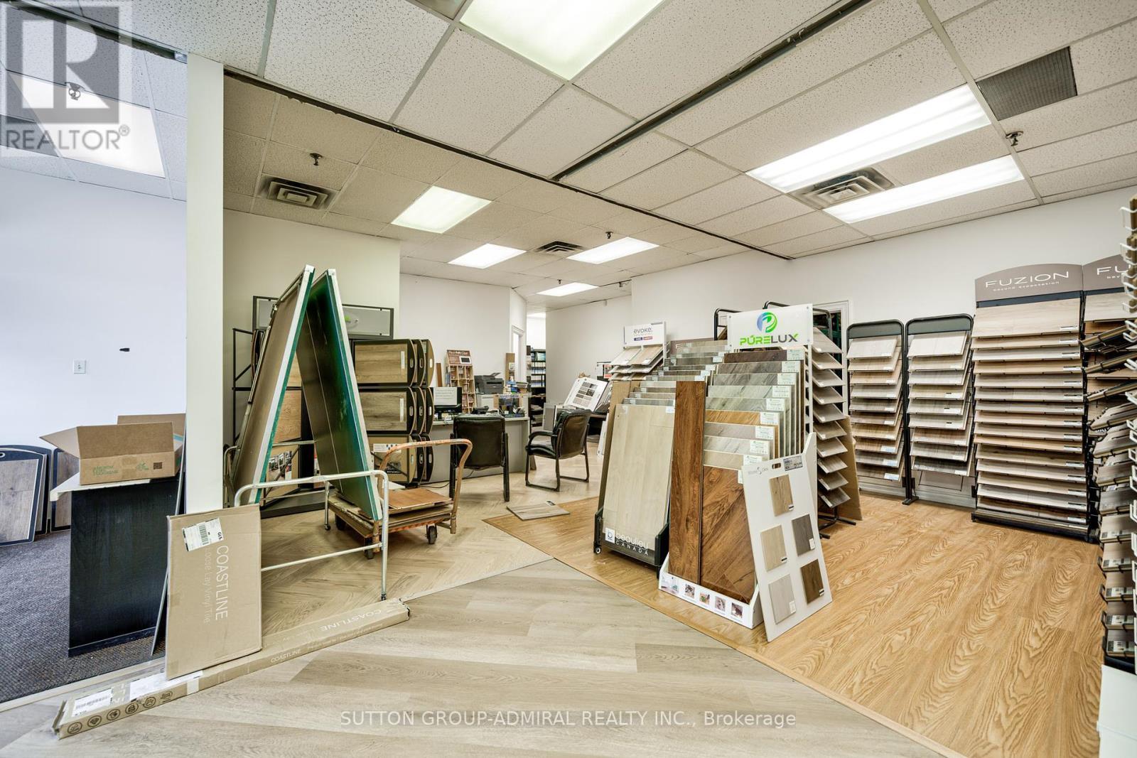 












21 - 55 ADMINISTRATION ROAD

,
Vaughan (Concord),




Ontario
L4K4G9

