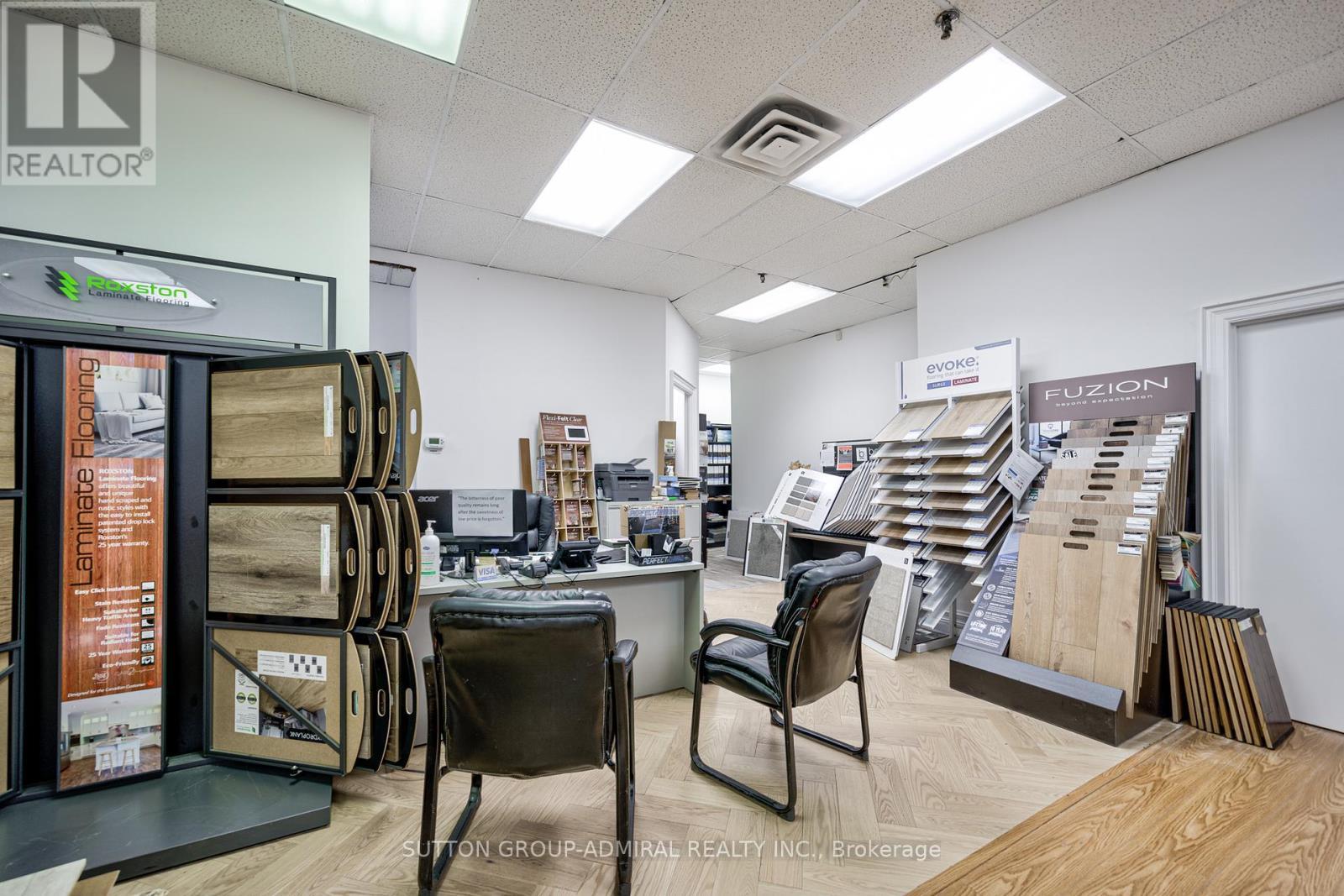 












21 - 55 ADMINISTRATION ROAD

,
Vaughan (Concord),




Ontario
L4K4G9

