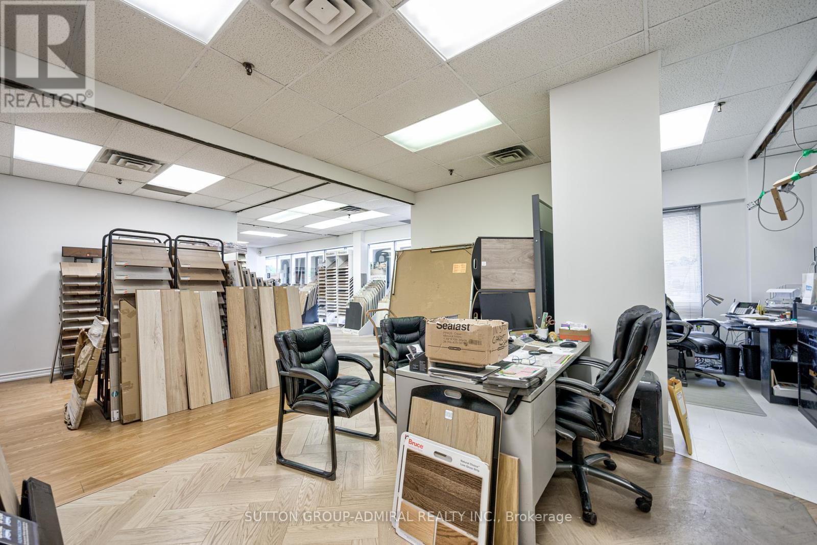 












21 - 55 ADMINISTRATION ROAD

,
Vaughan (Concord),




Ontario
L4K4G9


