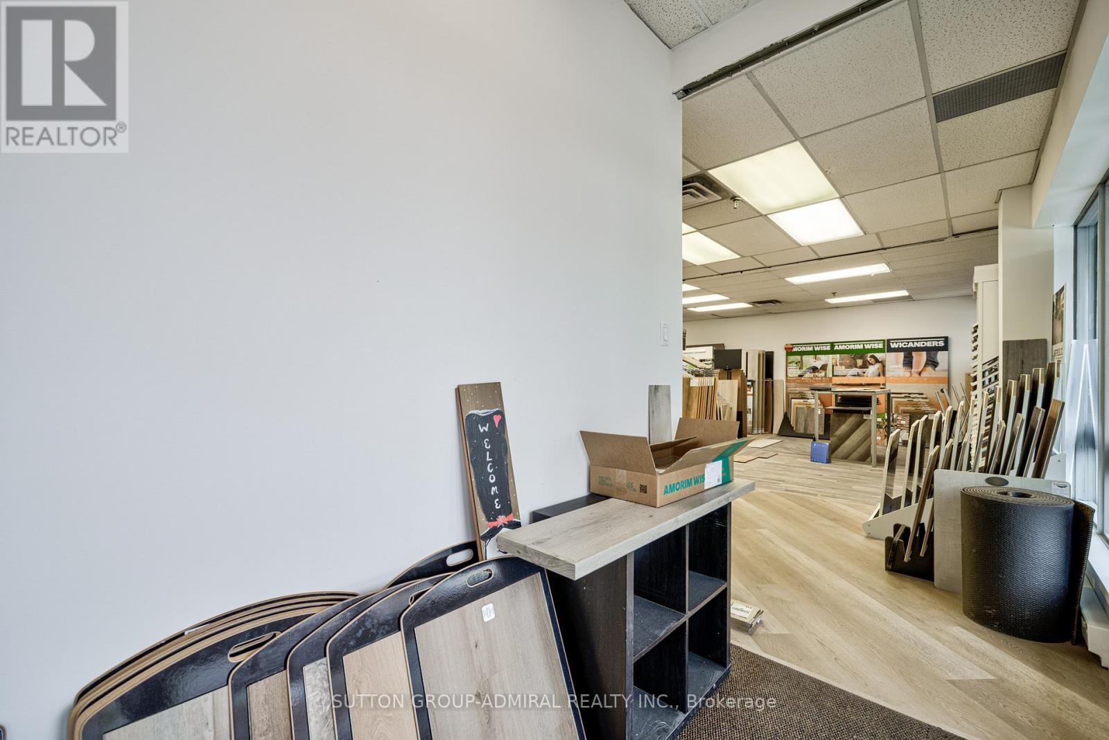 












21 - 55 ADMINISTRATION ROAD

,
Vaughan (Concord),




Ontario
L4K4G9

