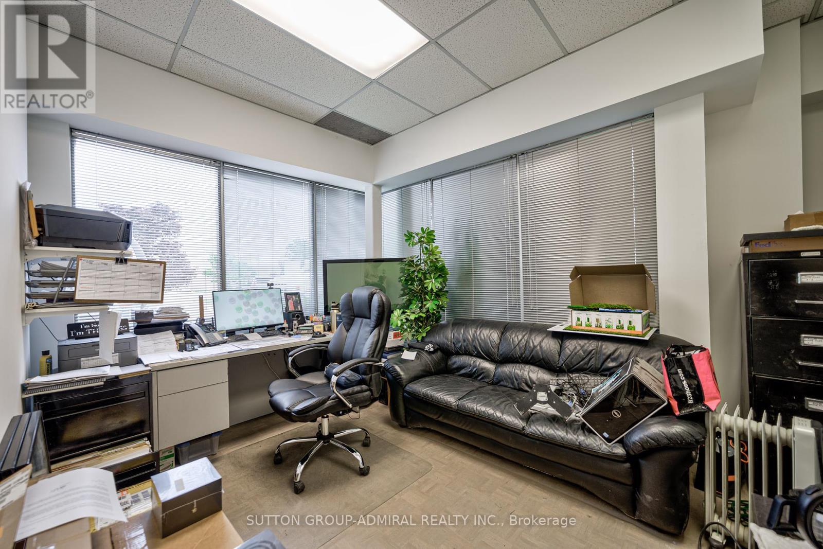 












21 - 55 ADMINISTRATION ROAD

,
Vaughan (Concord),




Ontario
L4K4G9

