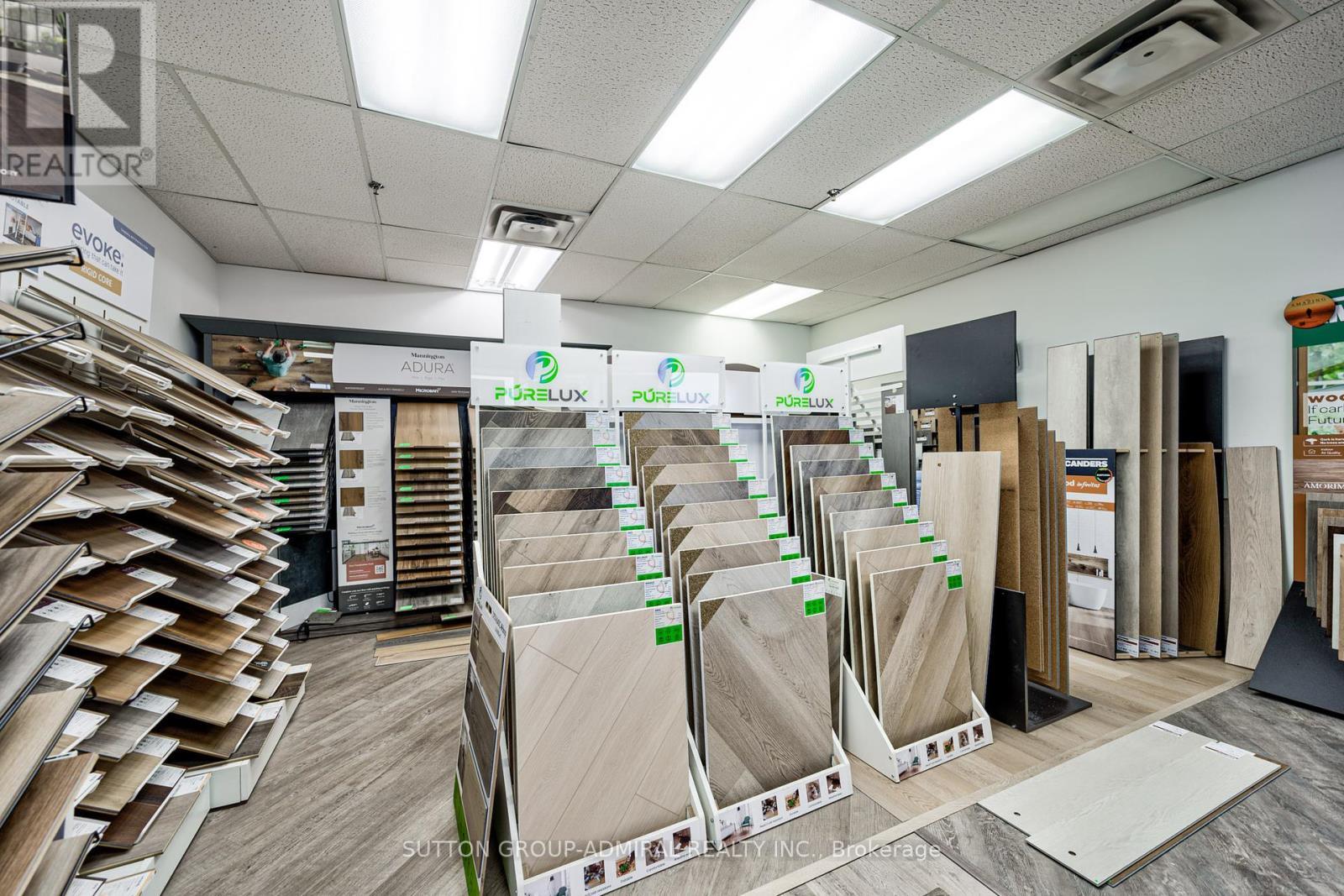 












21 - 55 ADMINISTRATION ROAD

,
Vaughan (Concord),




Ontario
L4K4G9

