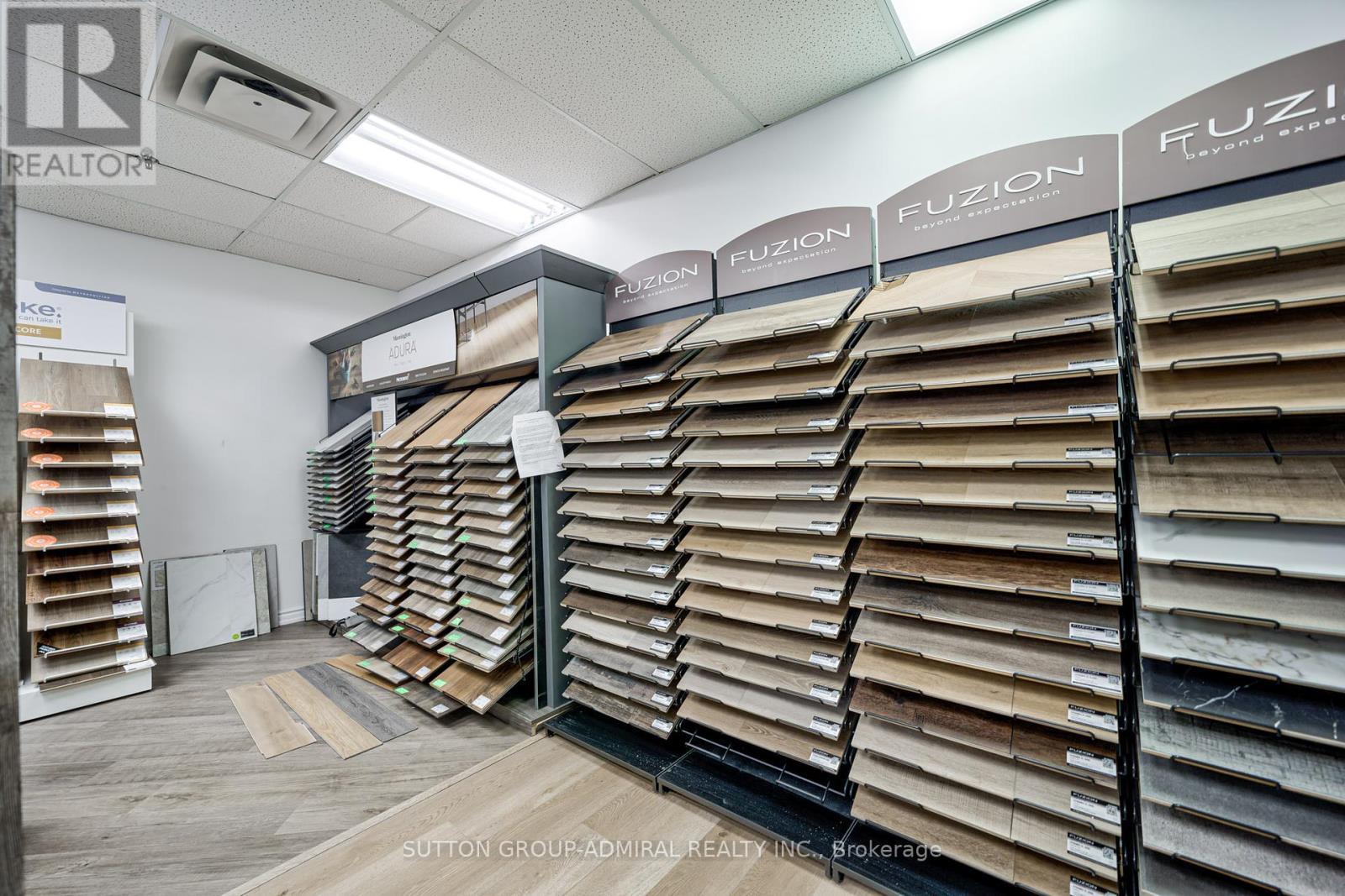 












21 - 55 ADMINISTRATION ROAD

,
Vaughan (Concord),




Ontario
L4K4G9

