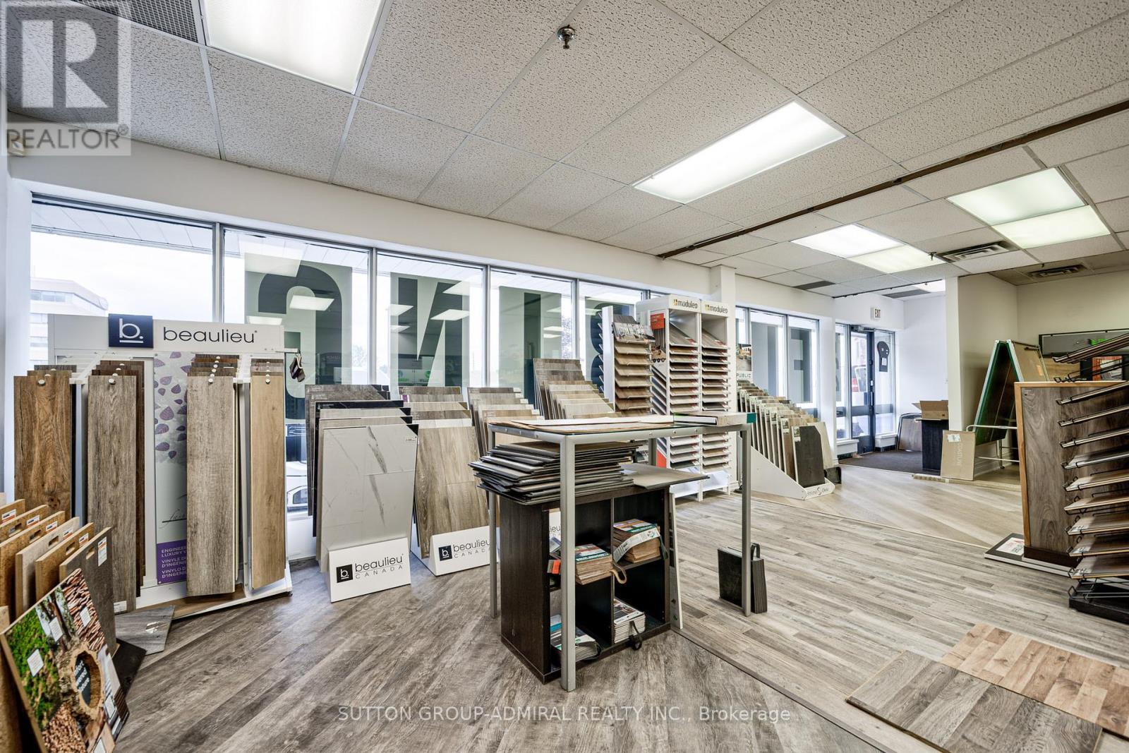 












21 - 55 ADMINISTRATION ROAD

,
Vaughan (Concord),




Ontario
L4K4G9

