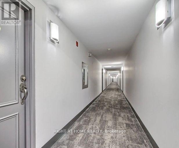 












517 - 160 WELLINGTON STREET E

,
Aurora (Aurora Village),




Ontario
L4G1J3

