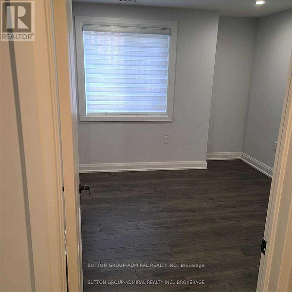 












LOWER - 21 STOOKES CRESCENT

,
Richmond Hill (Jefferson),




Ontario
L4E0J4


