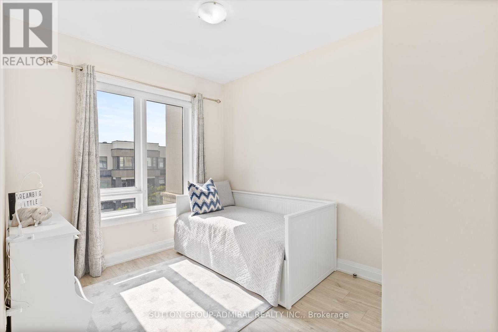 












39 HAROLD LAWRIE LANE

,
Markham (Thornhill),




Ontario
L3T0G1

