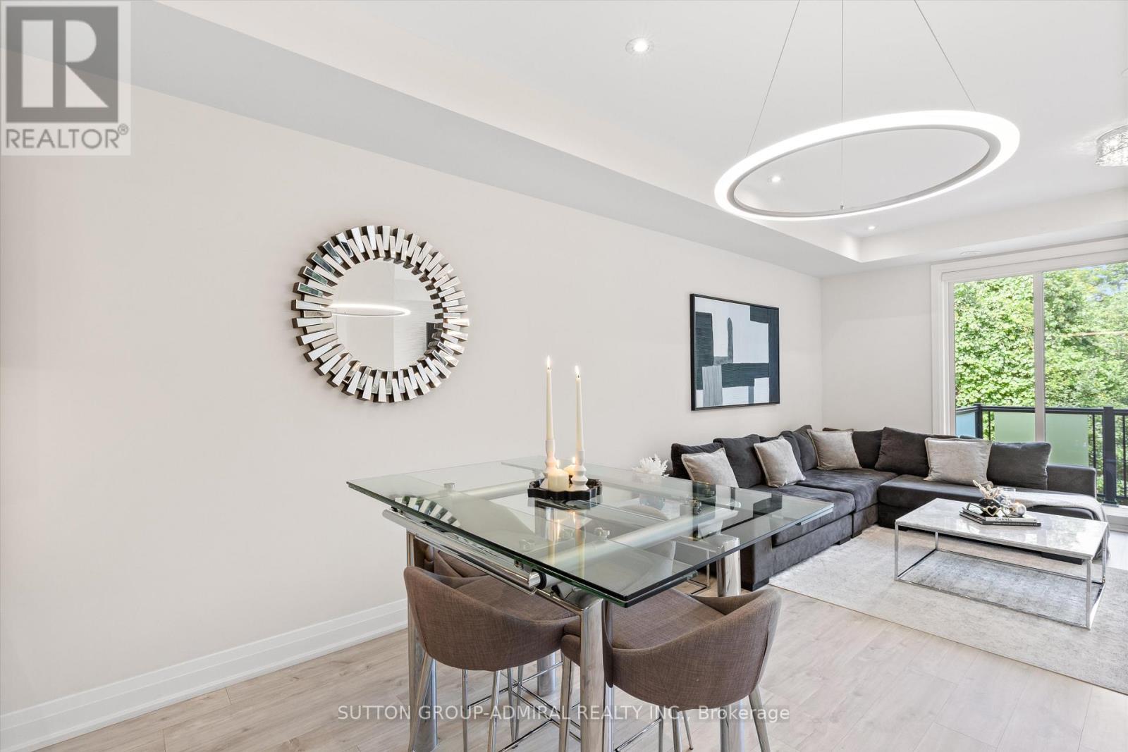 












39 HAROLD LAWRIE LANE

,
Markham (Thornhill),




Ontario
L3T0G1

