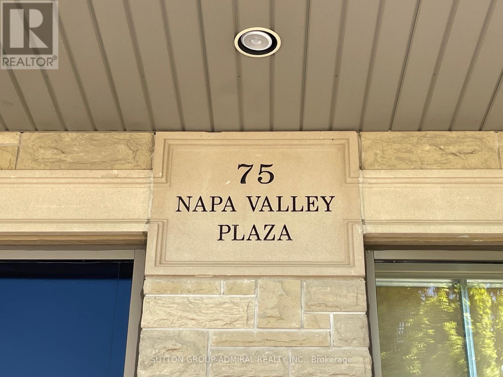 












1 - 75 NAPA VALLEY AVENUE

,
Vaughan (Sonoma Heights),




Ontario
L4H1M3

