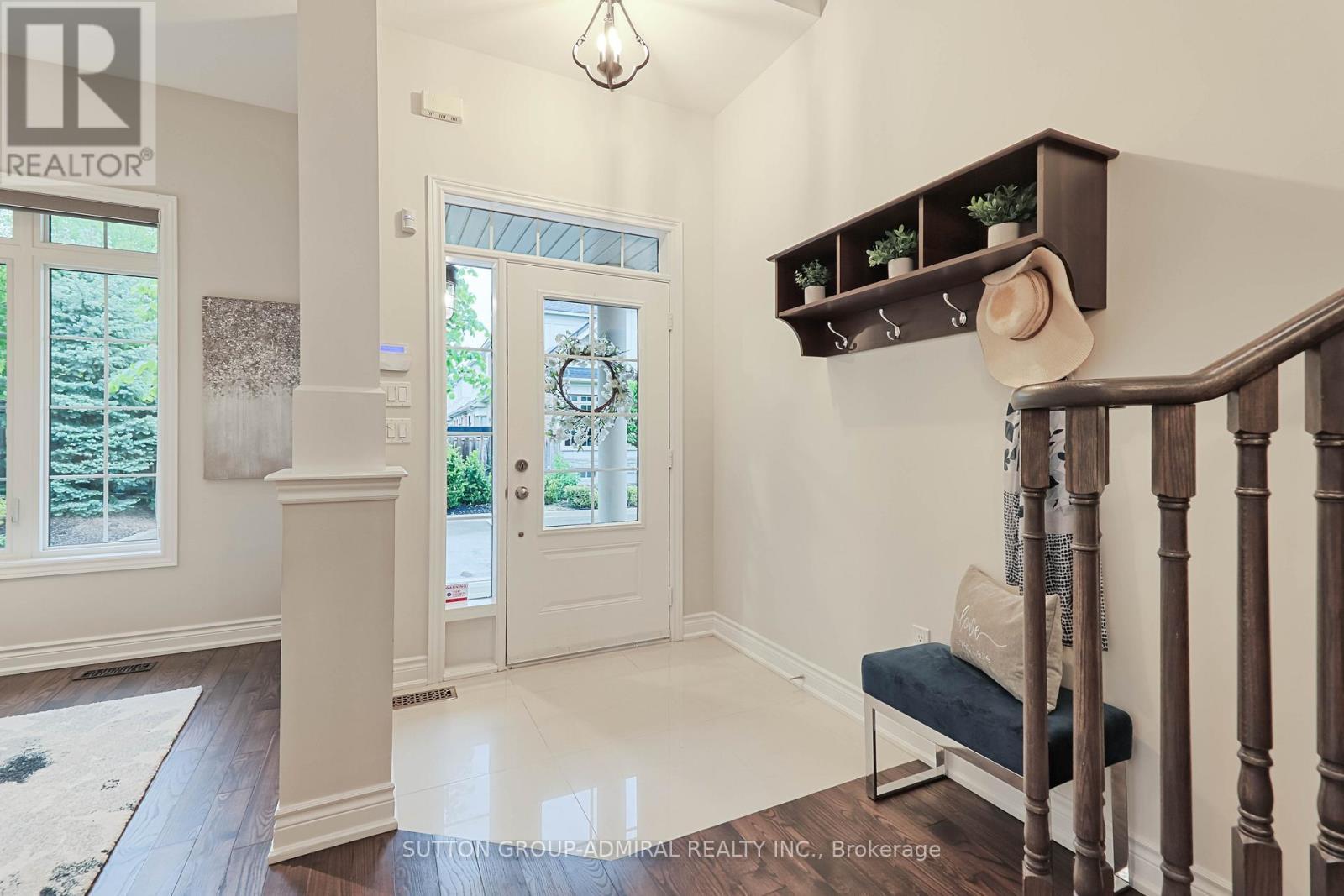 












12 PETERSEN PLACE

,
King (Nobleton),




Ontario
L9G1N0

