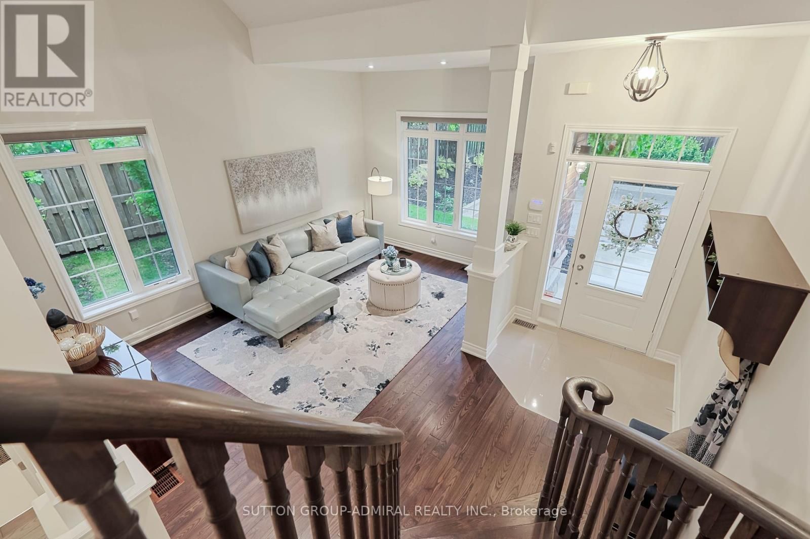 












12 PETERSEN PLACE

,
King (Nobleton),




Ontario
L9G1N0

