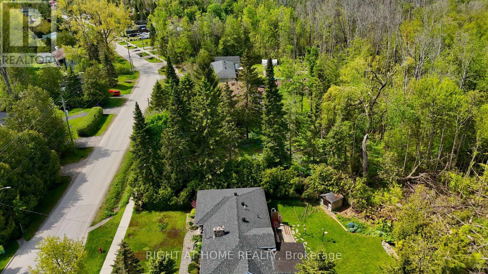












2802 IRETON STREET

,
Innisfil (Alcona),







Ontario
L9S2J2

