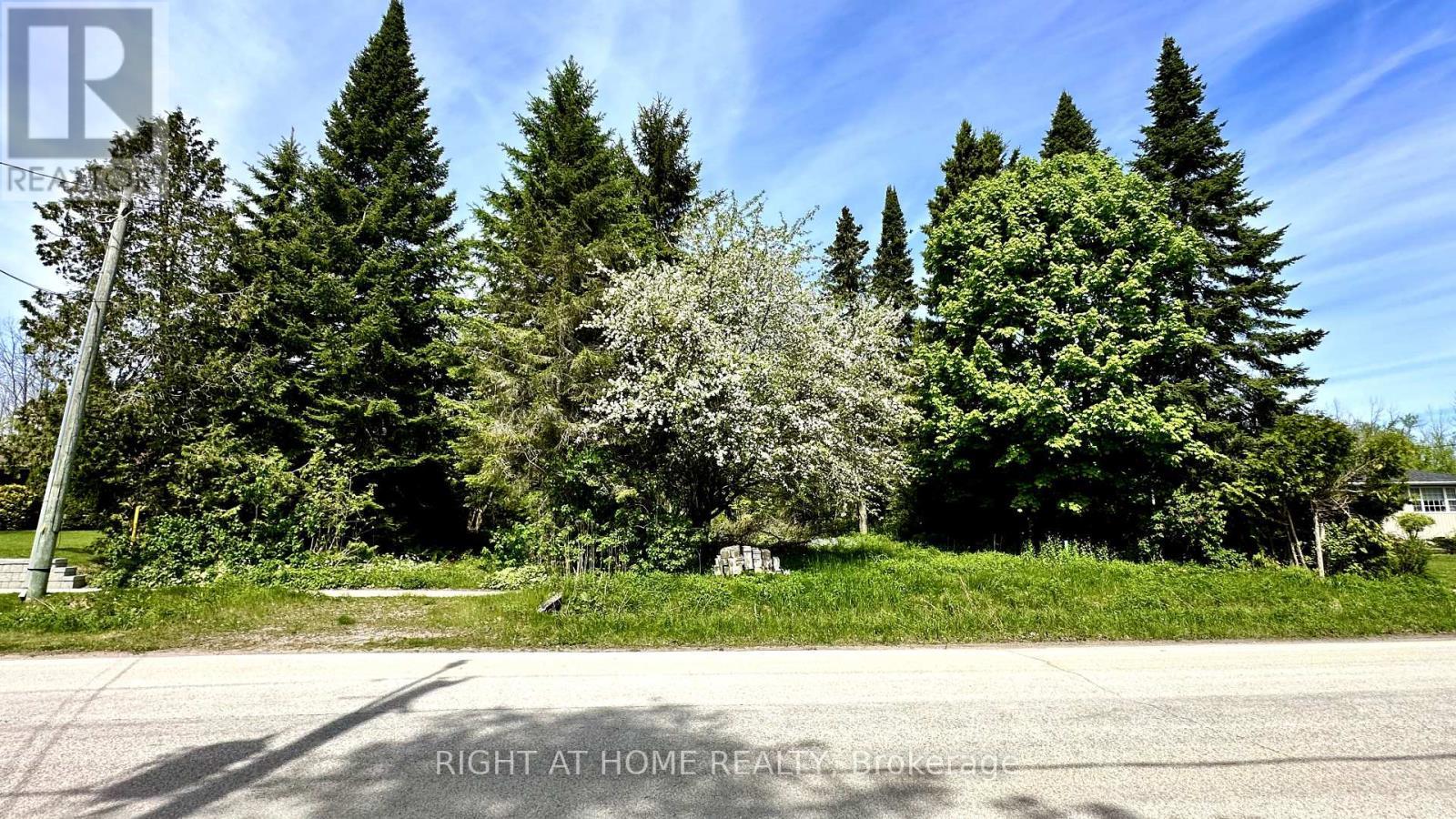 












2802 IRETON STREET

,
Innisfil (Alcona),







Ontario
L9S2J2

