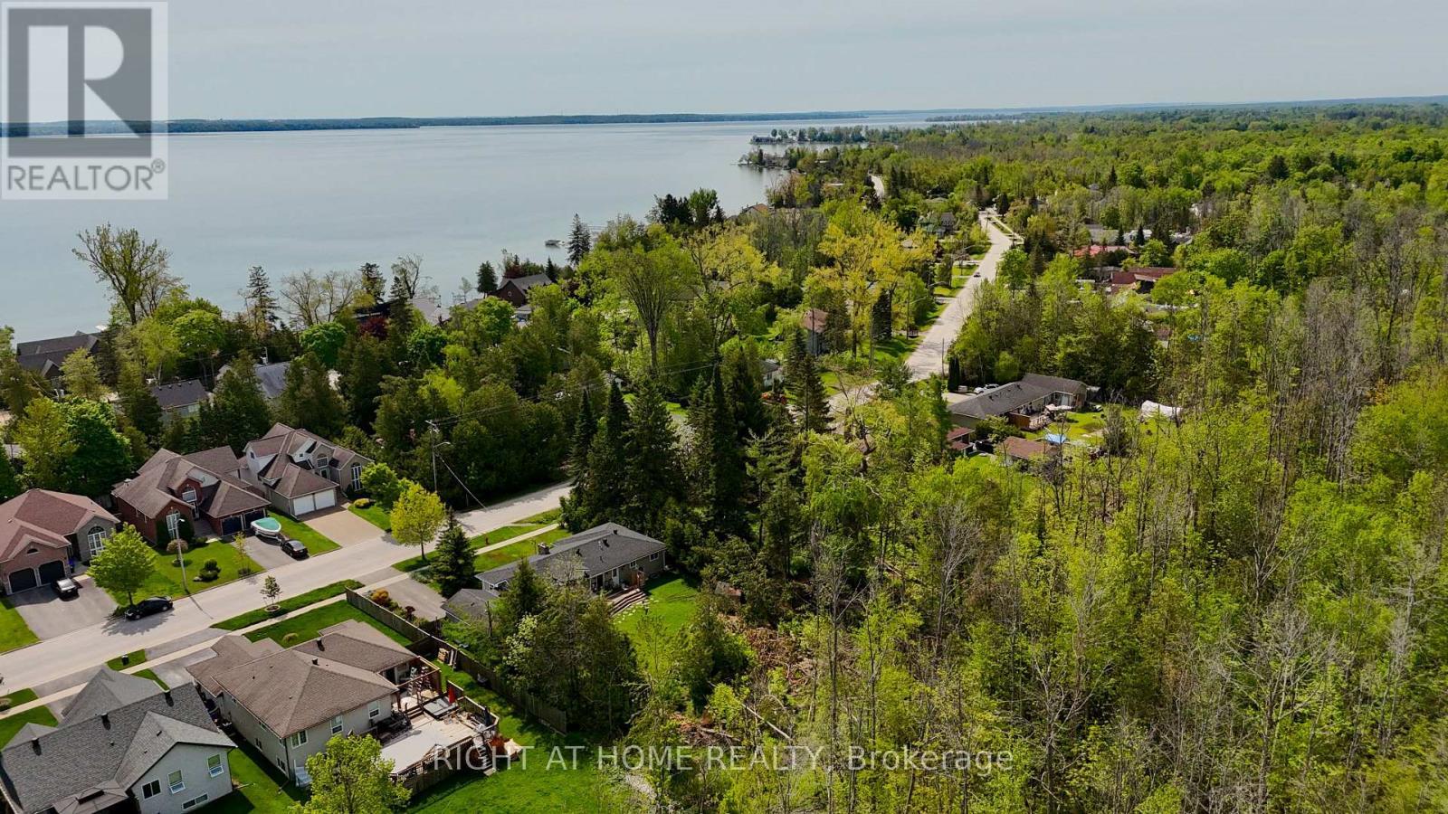 












2802 IRETON STREET

,
Innisfil (Alcona),







Ontario
L9S2J2

