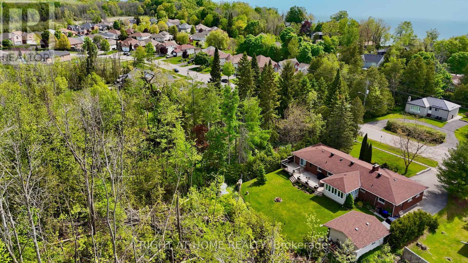 












2802 IRETON STREET

,
Innisfil (Alcona),







Ontario
L9S2J2

