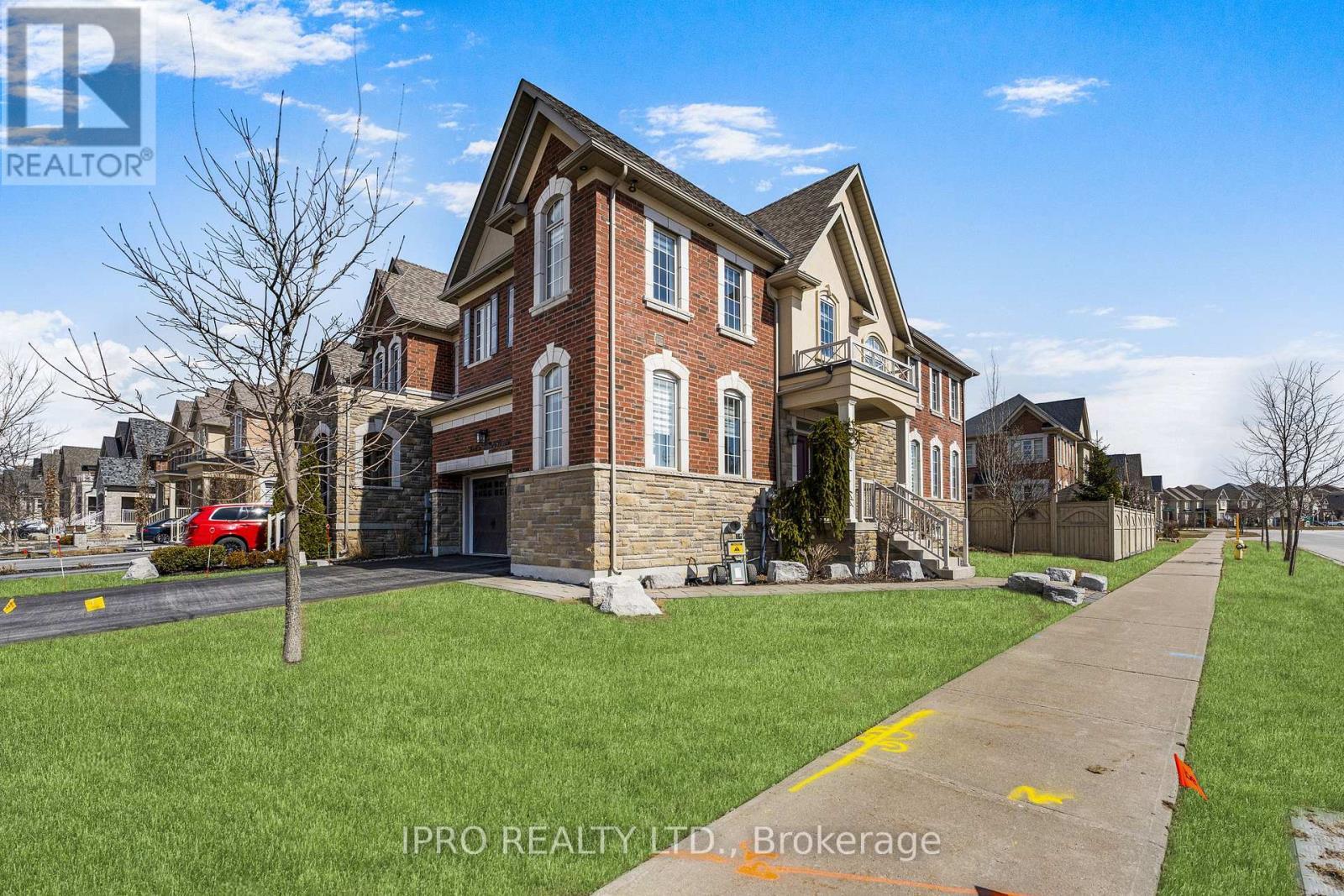 












3 KETTLE VALLEY TRAIL

,
King (Nobleton),




Ontario
L7B0A6

