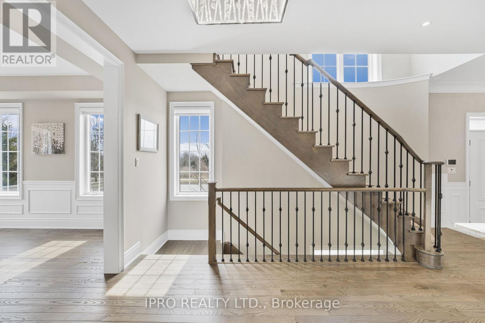












3 KETTLE VALLEY TRAIL

,
King (Nobleton),




Ontario
L7B0A6

