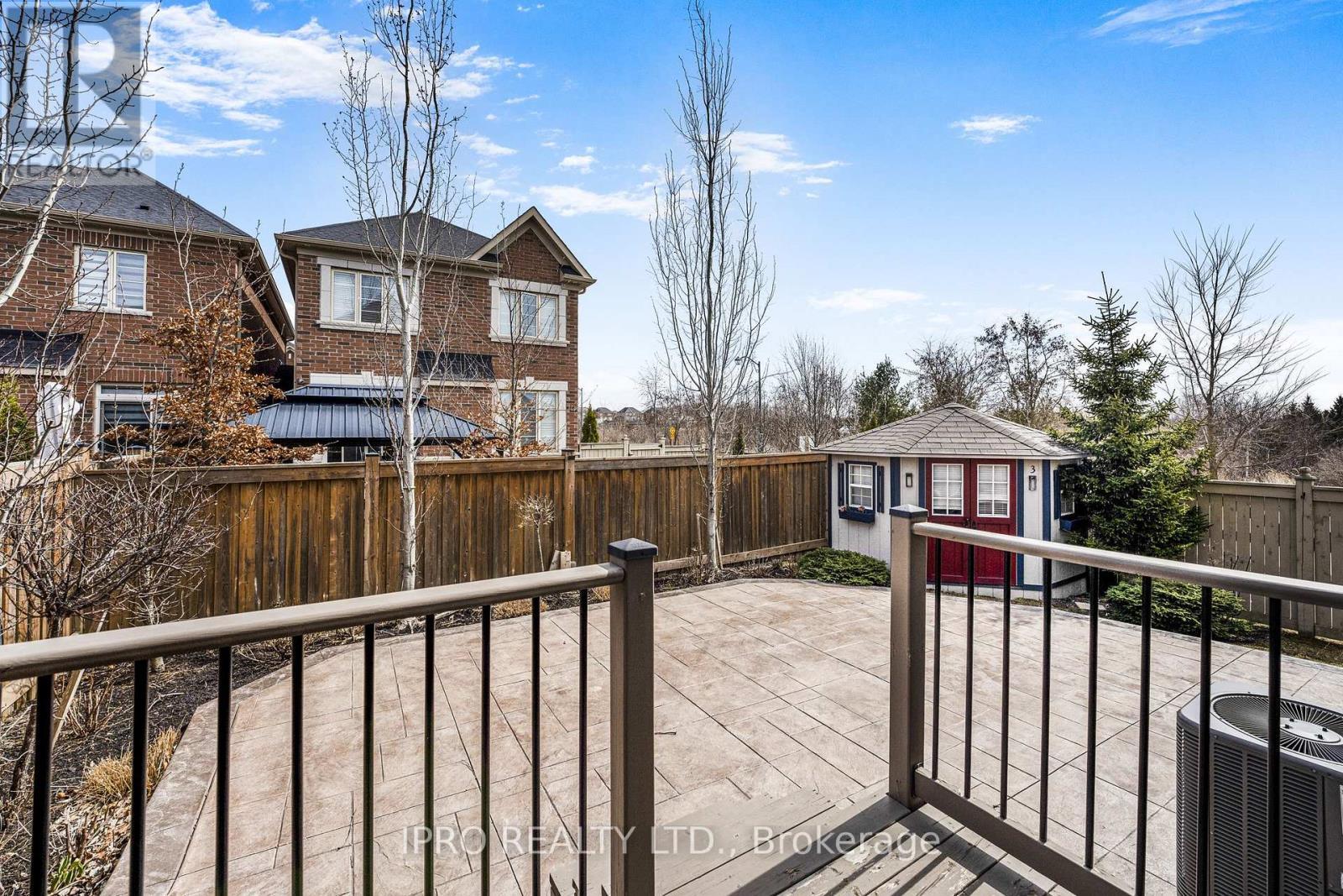 












3 KETTLE VALLEY TRAIL

,
King (Nobleton),




Ontario
L7B0A6

