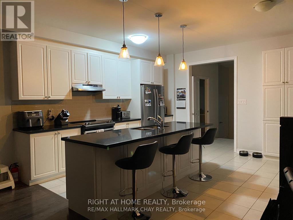 












2051 DALE ROAD

,
Innisfil (Alcona),




Ontario
L9S0J8

