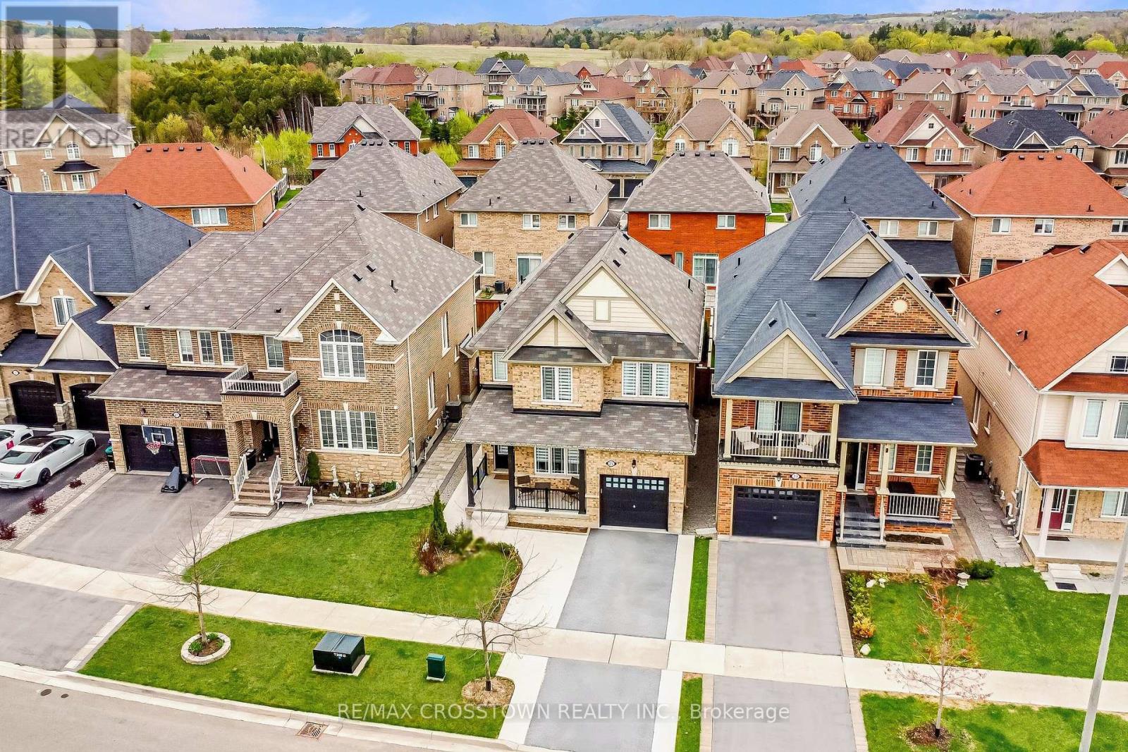 












25 PIERCE PLACE

,
New Tecumseth (Tottenham),




Ontario
L0G1W0

