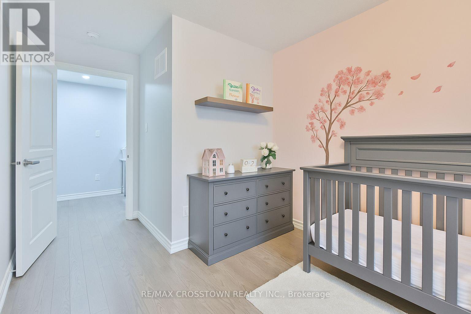 












25 PIERCE PLACE

,
New Tecumseth (Tottenham),




Ontario
L0G1W0

