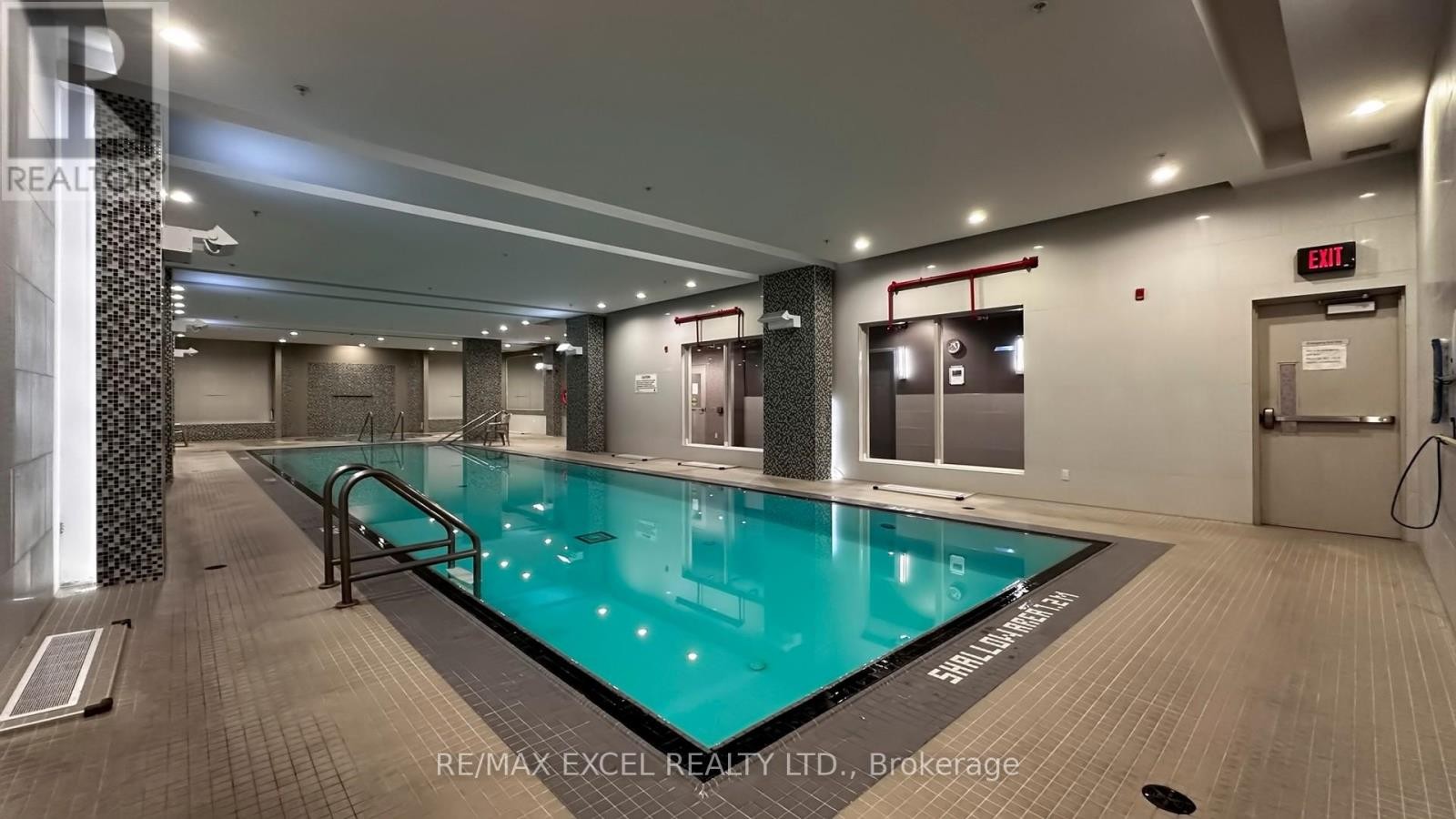 












619 - 75 NORMAN BETHUNE AVENUE

,
Richmond Hill (Beaver Creek Business Park),




Ontario
L4B0B6

