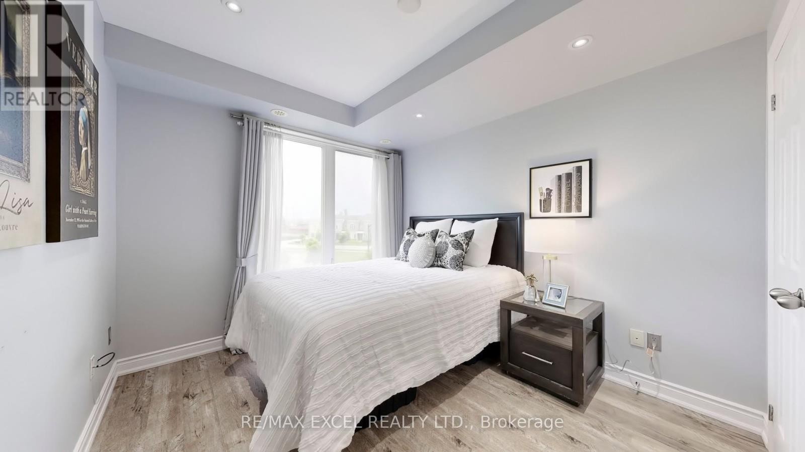 












76 UNITY GARDENS DRIVE

,
Markham (Village Green-South Unionville),




Ontario
L3R4Y7

