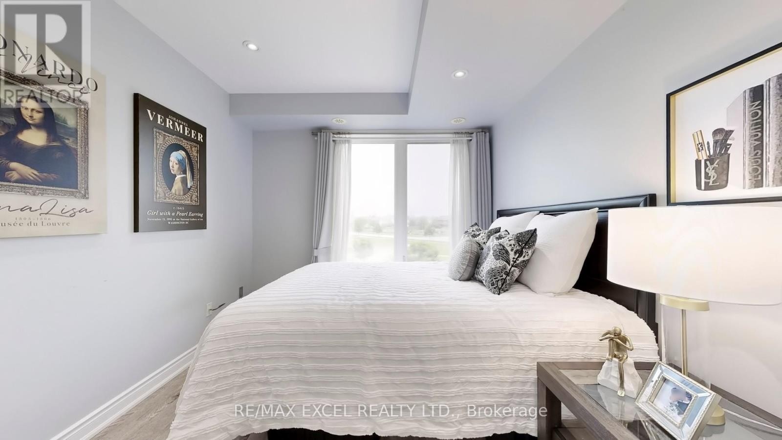 












76 UNITY GARDENS DRIVE

,
Markham (Village Green-South Unionville),




Ontario
L3R4Y7


