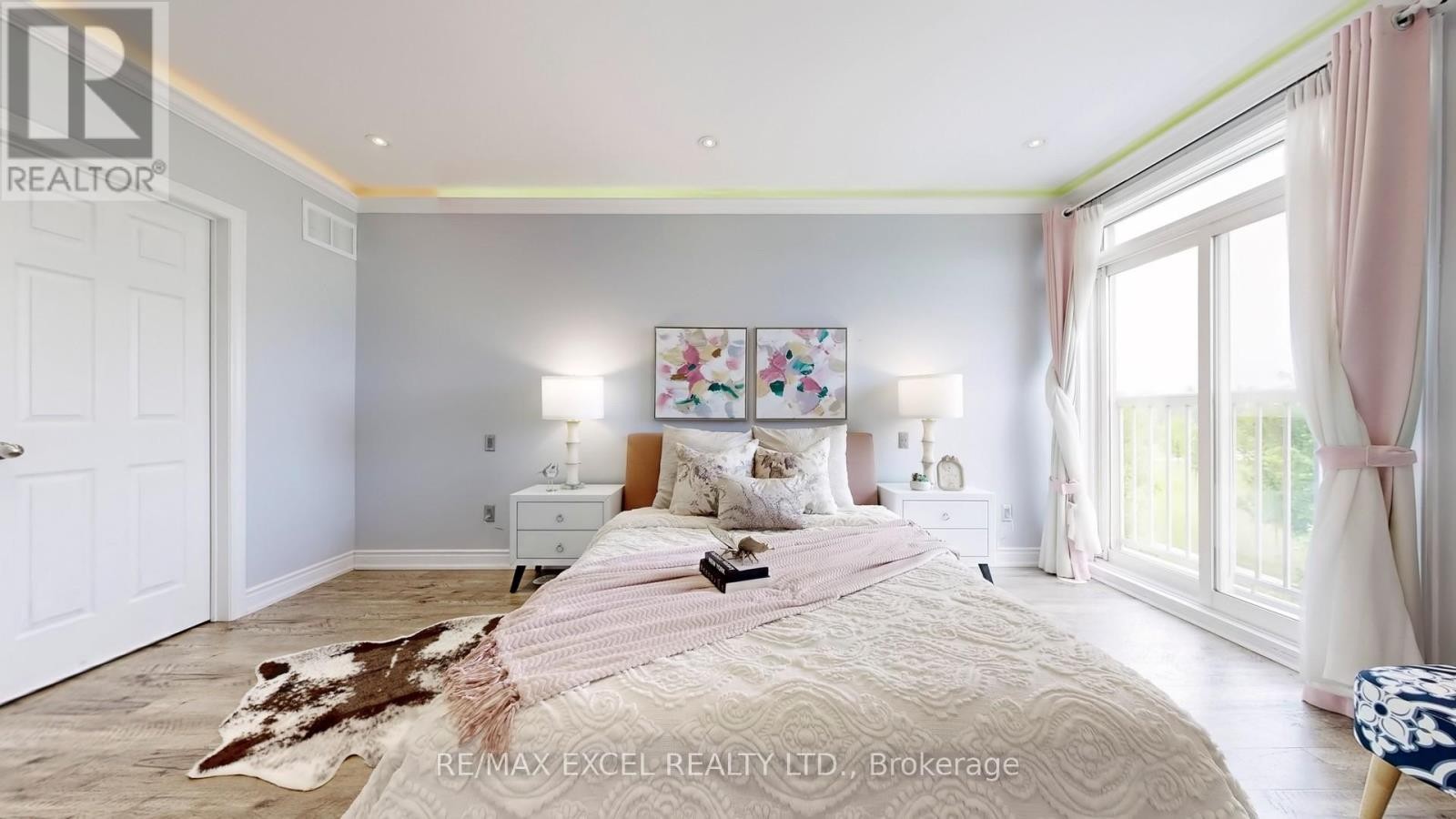 












76 UNITY GARDENS DRIVE

,
Markham (Village Green-South Unionville),




Ontario
L3R4Y7

