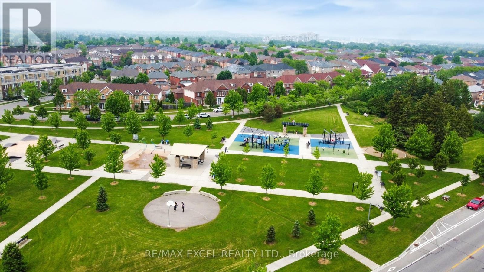 












76 UNITY GARDENS DRIVE

,
Markham (Village Green-South Unionville),




Ontario
L3R4Y7

