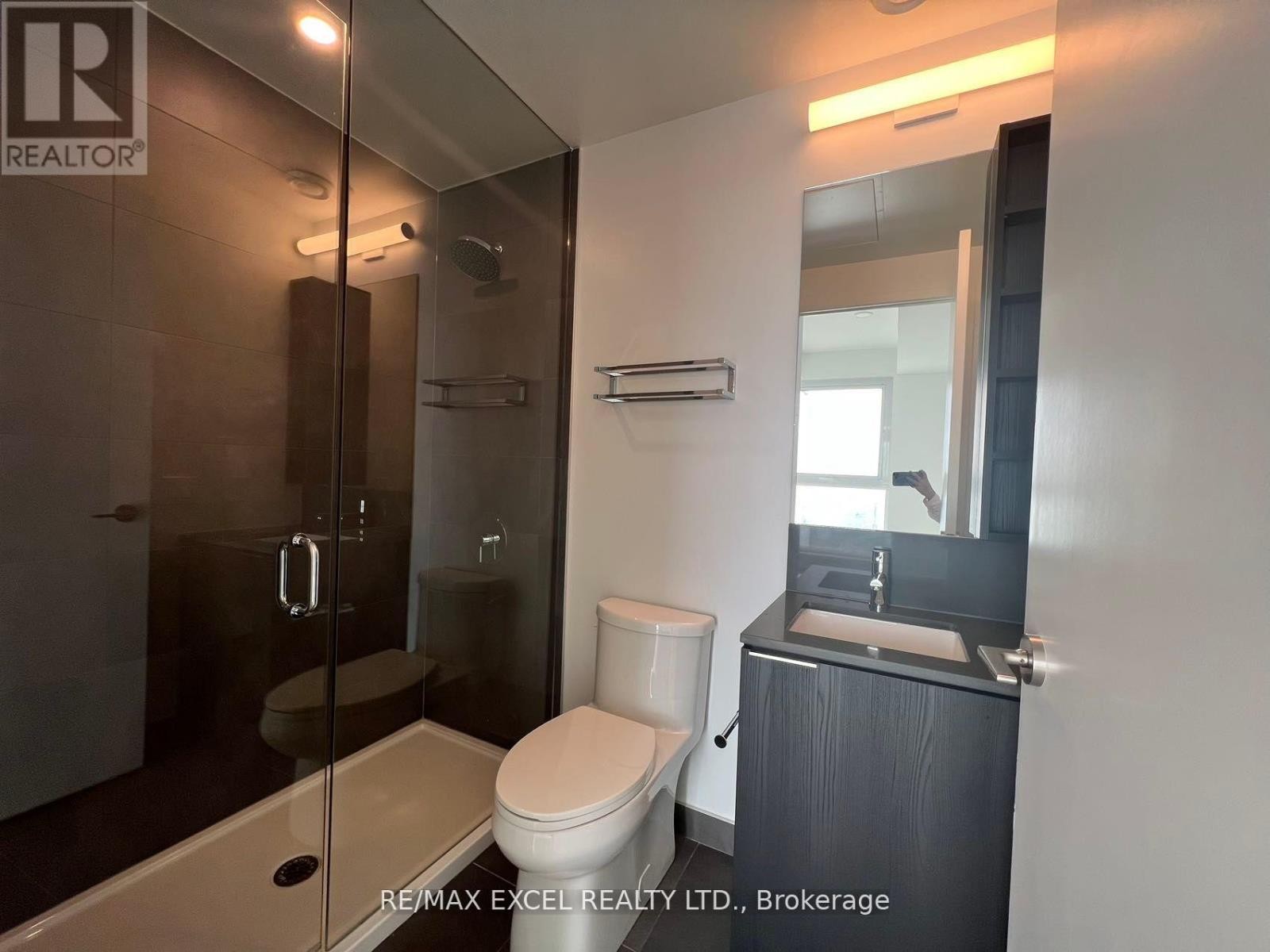 












5005 - 7890 JANE STREET

,
Vaughan (Vaughan Corporate Centre),




Ontario
L4K0K9

