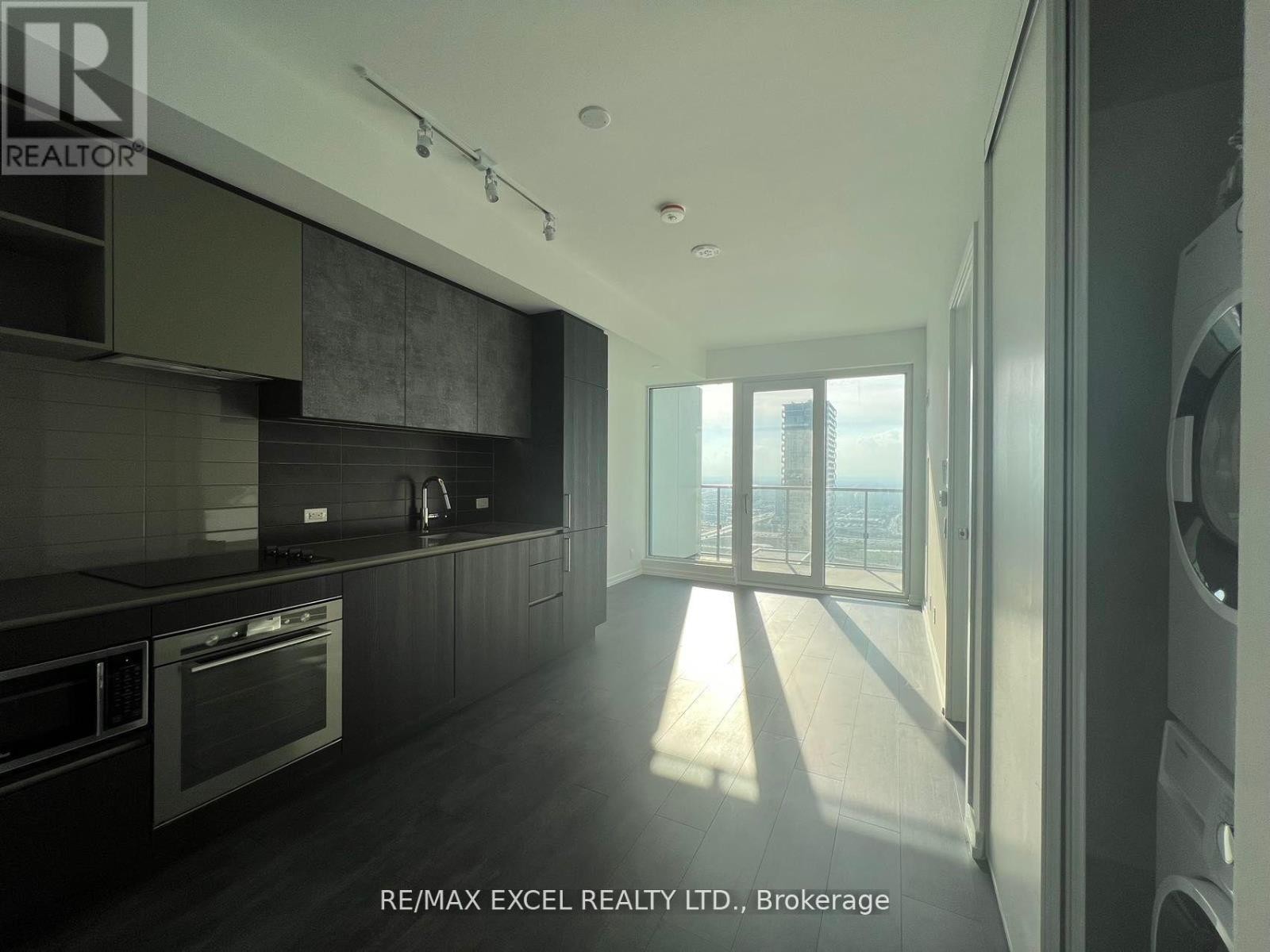 












5005 - 7890 JANE STREET

,
Vaughan (Vaughan Corporate Centre),




Ontario
L4K0K9

