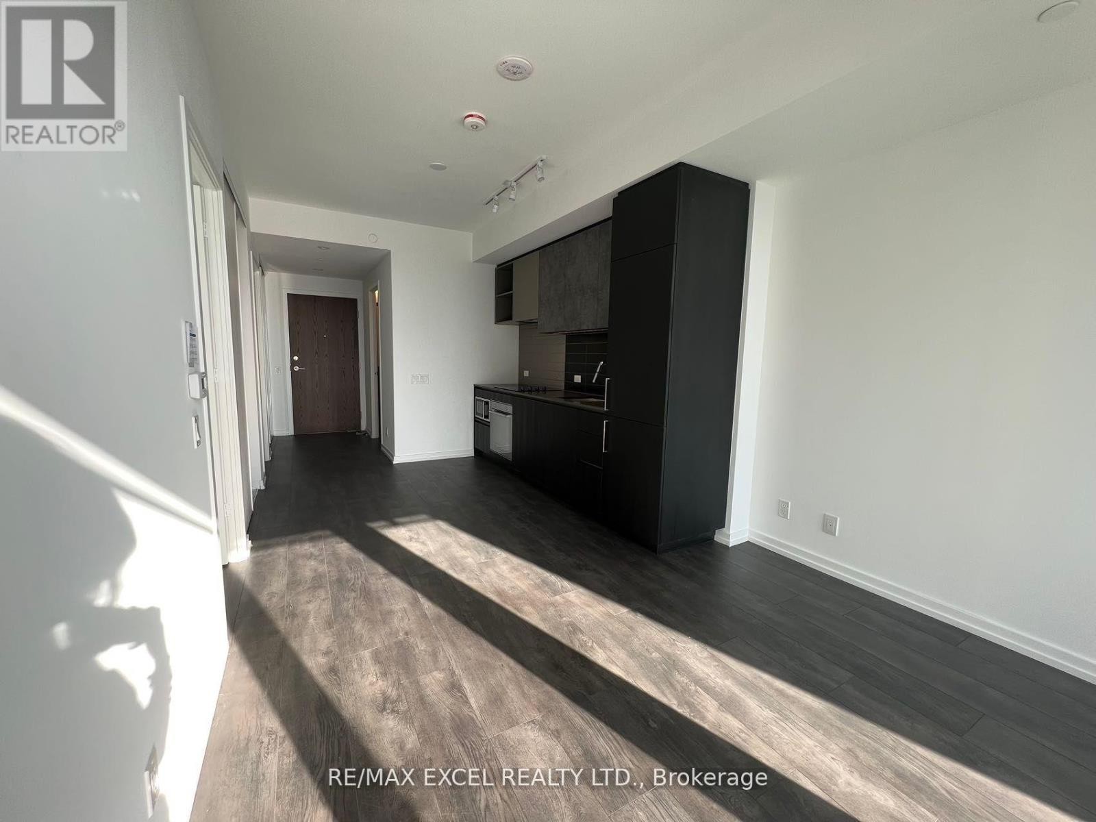 












5005 - 7890 JANE STREET

,
Vaughan (Vaughan Corporate Centre),




Ontario
L4K0K9

