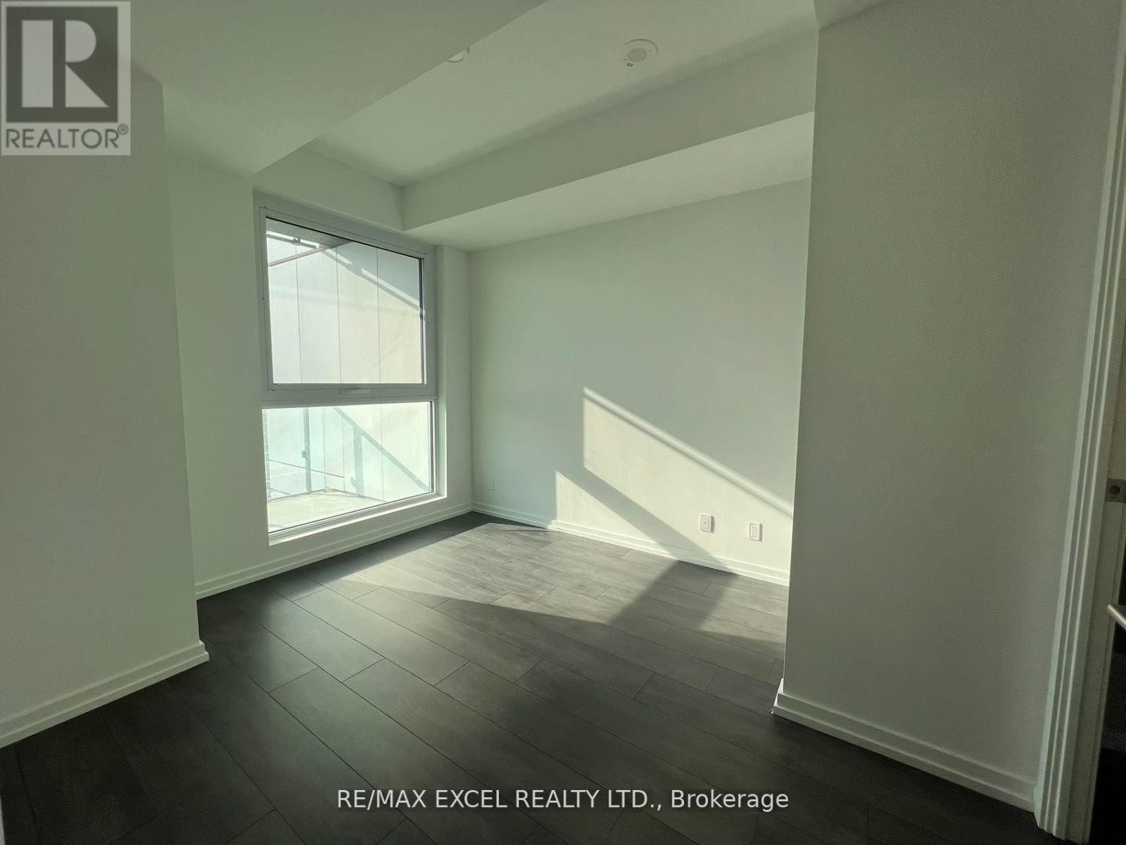 












5005 - 7890 JANE STREET

,
Vaughan (Vaughan Corporate Centre),




Ontario
L4K0K9

