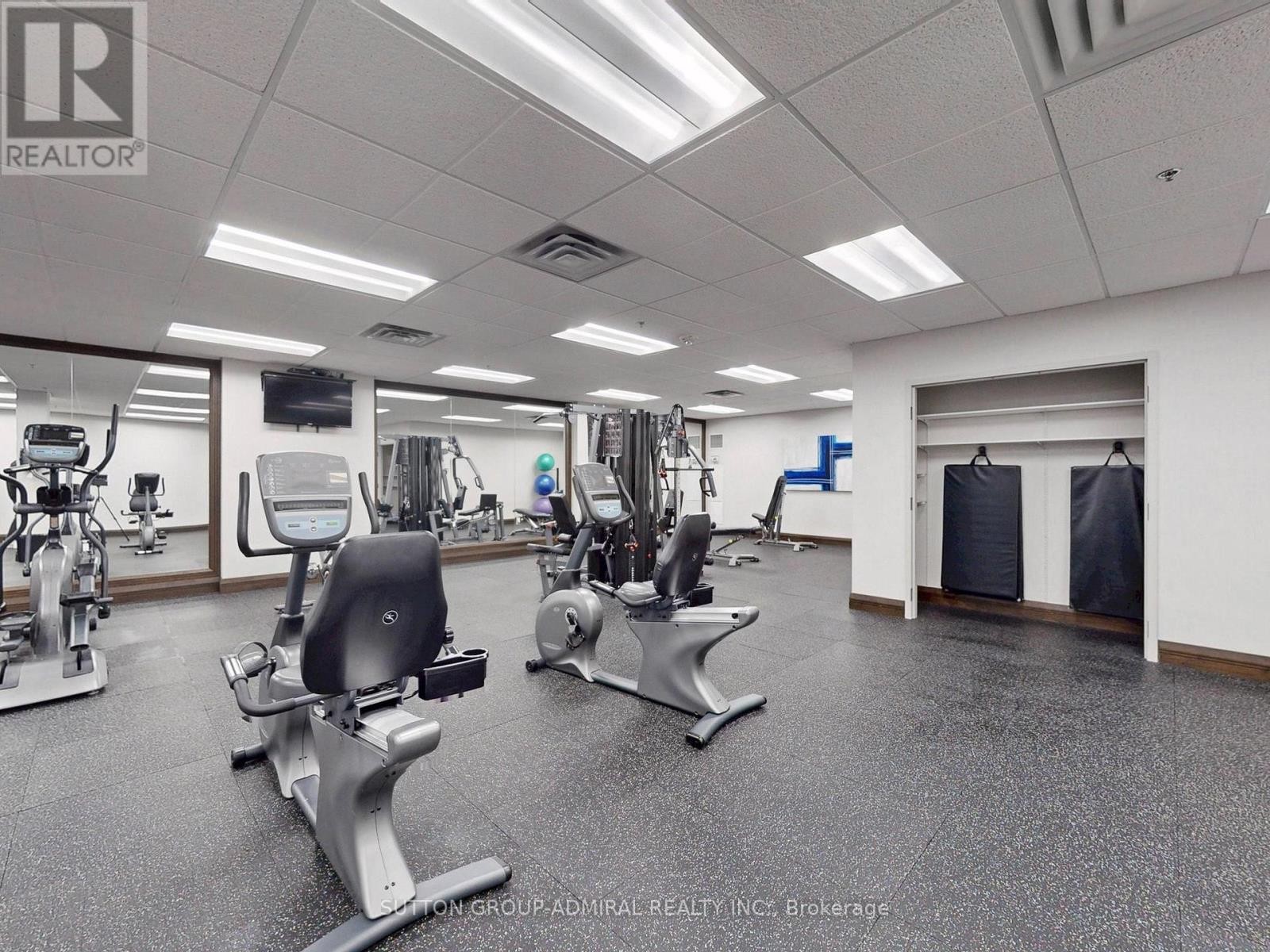 












LPH8 - 75 KING WILLIAM CRESCENT

,
Richmond Hill (Langstaff),




Ontario
L4B0C1

