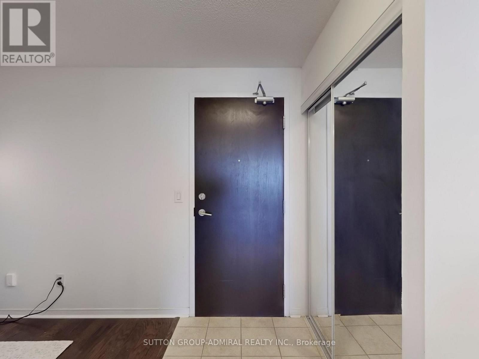 












LPH8 - 75 KING WILLIAM CRESCENT

,
Richmond Hill (Langstaff),




Ontario
L4B0C1

