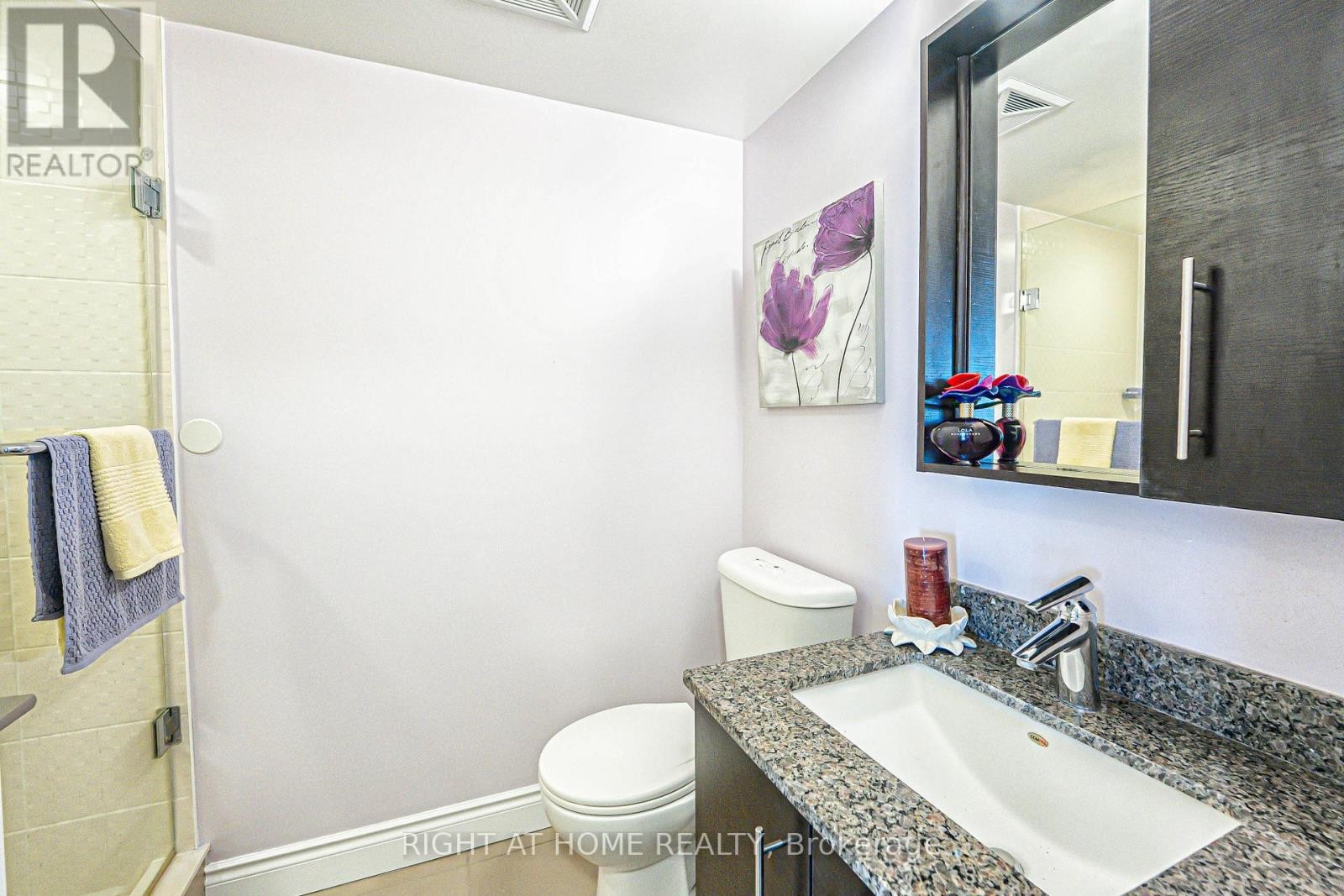 












809 - 273 SOUTH PARK ROAD

,
Markham (Commerce Valley),




Ontario
L3T0B5

