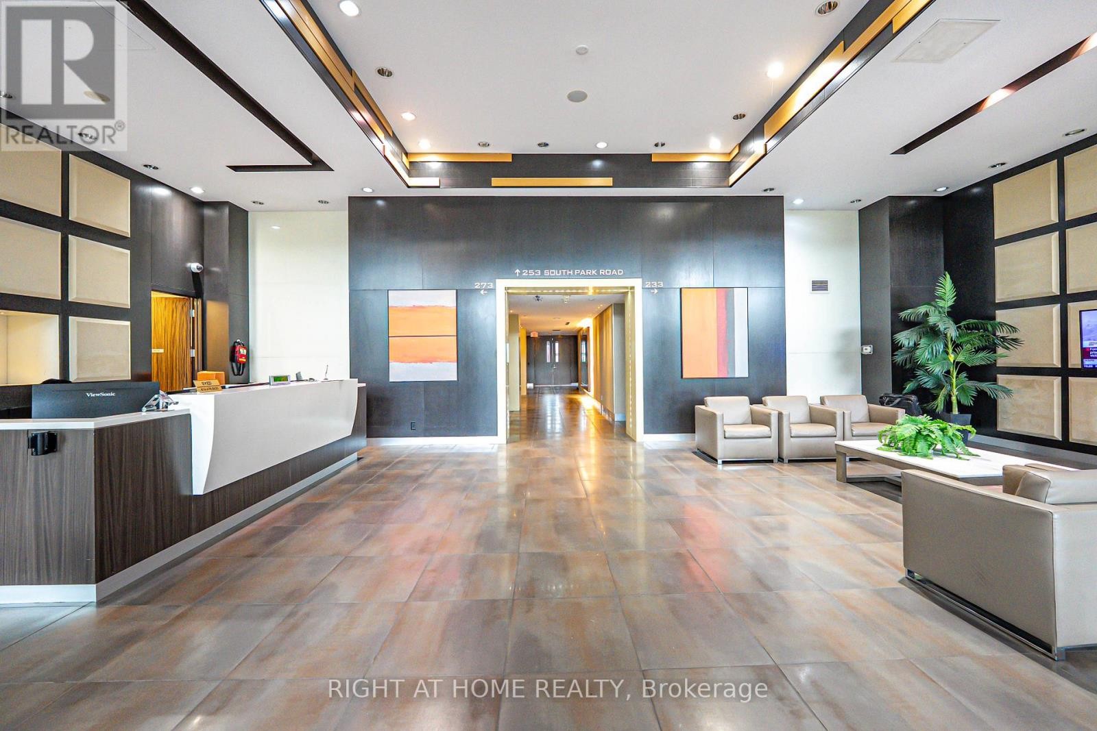 












809 - 273 SOUTH PARK ROAD

,
Markham (Commerce Valley),




Ontario
L3T0B5

