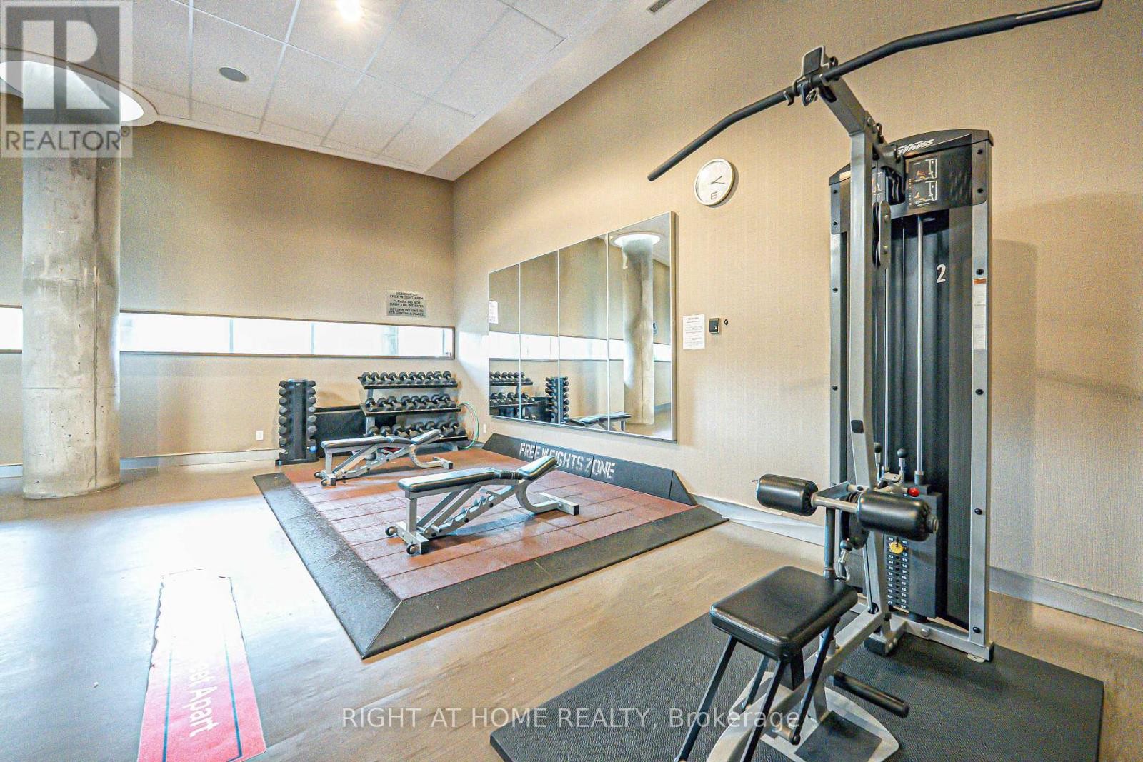












809 - 273 SOUTH PARK ROAD

,
Markham (Commerce Valley),




Ontario
L3T0B5

