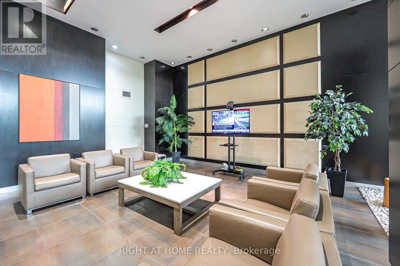 












809 - 273 SOUTH PARK ROAD

,
Markham (Commerce Valley),




Ontario
L3T0B5

