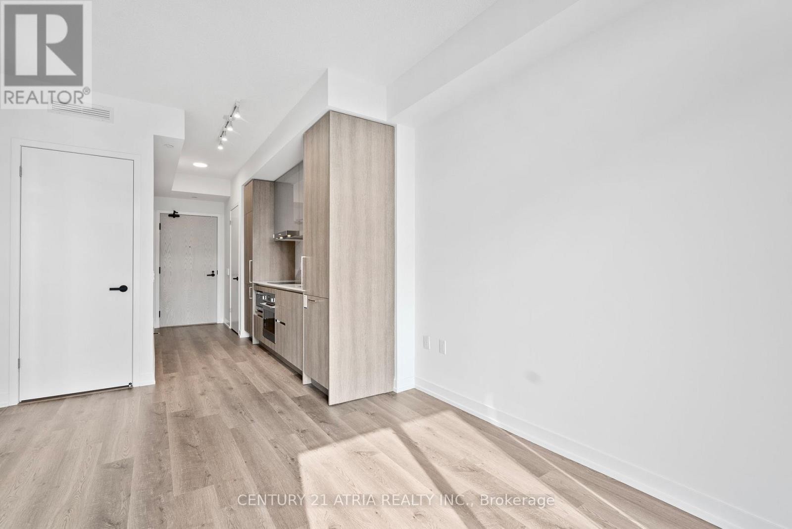 












4702 - 195 COMMERCE STREET

,
Vaughan (Vaughan Corporate Centre),




Ontario
L4K0P9

