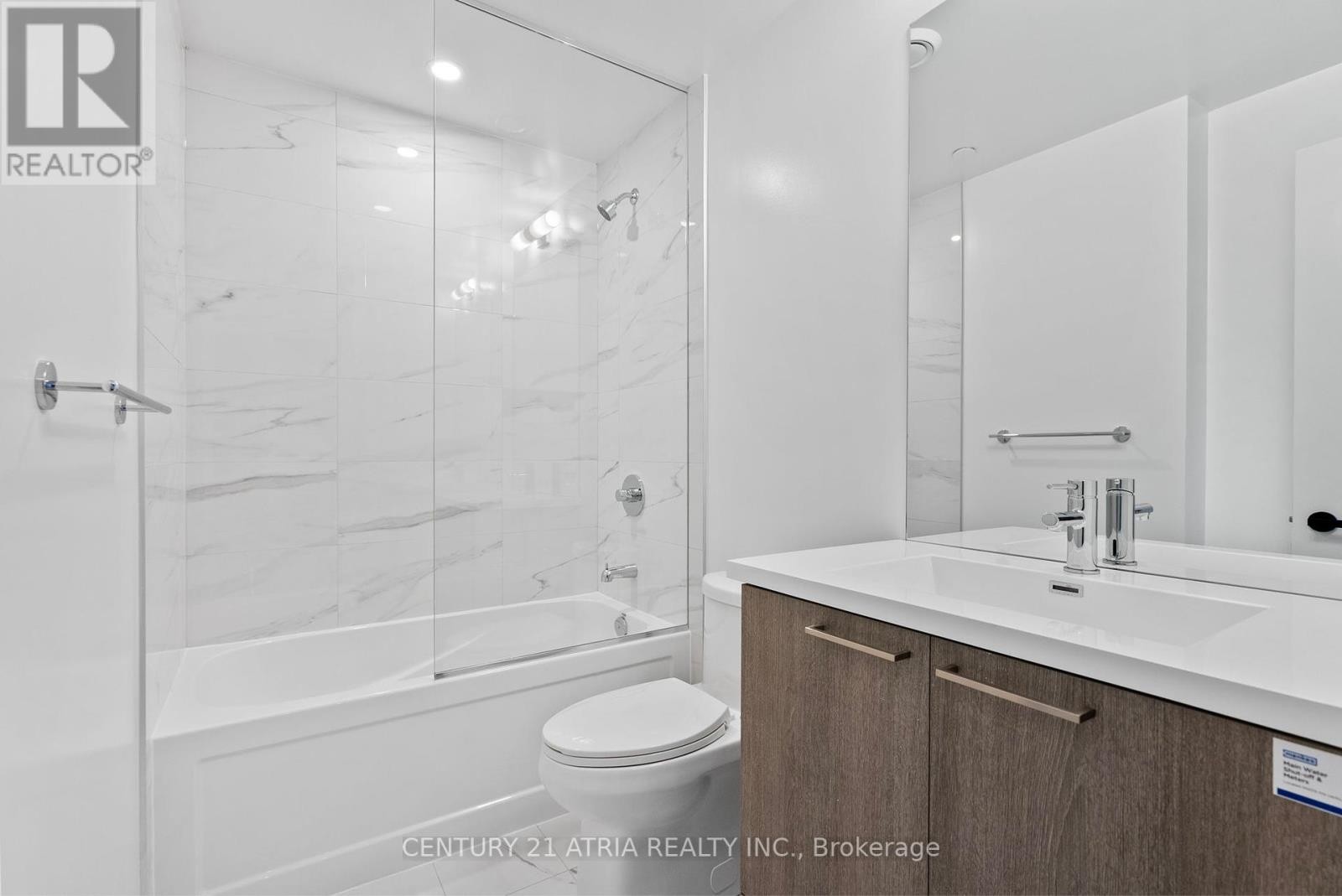 












4702 - 195 COMMERCE STREET

,
Vaughan (Vaughan Corporate Centre),




Ontario
L4K0P9

