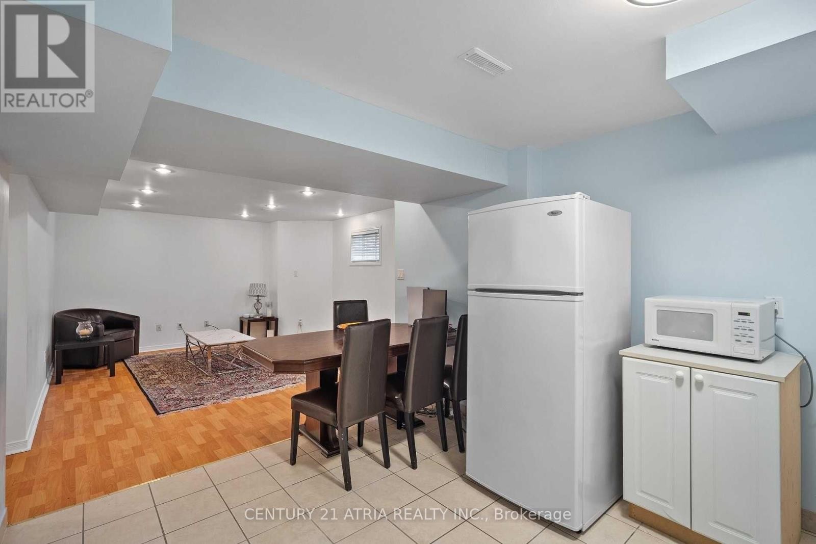 












BSMT - 22 SWEET WATER CRESCENT

,
Richmond Hill (Westbrook),




Ontario
L4S2A9


