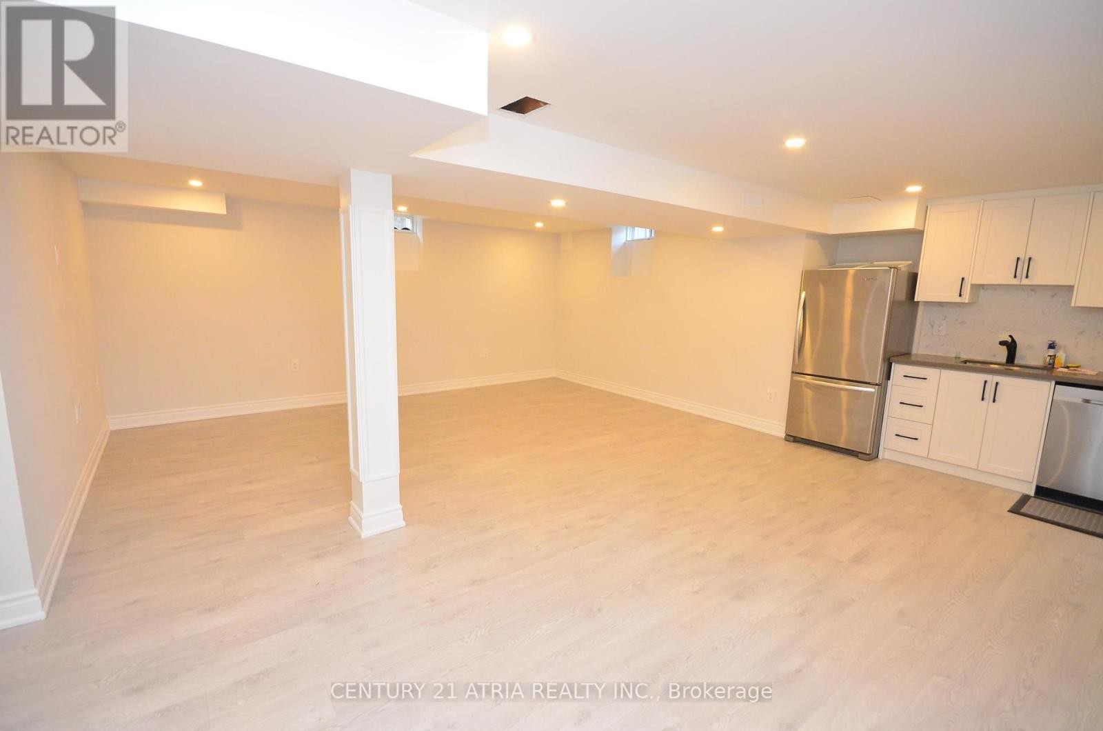 












BSMT - 57 MELBOURNE DRIVE E

,
Richmond Hill (Rouge Woods),




Ontario
L4S2V2

