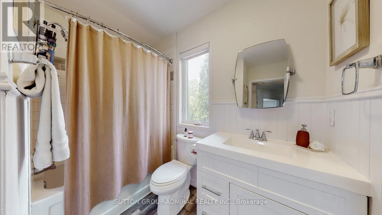












1171 HILL STREET

,
Innisfil (Alcona),




Ontario
L9S1Y1

