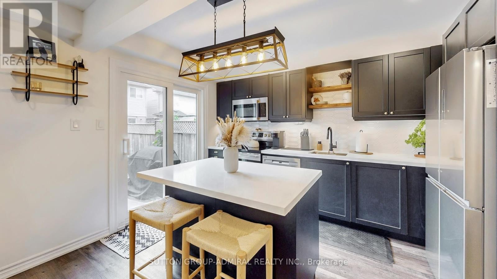 












1171 HILL STREET

,
Innisfil (Alcona),




Ontario
L9S1Y1

