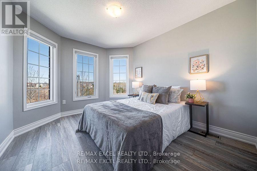 












99 JAMES PARROTT AVENUE

,
Markham (Wismer),




Ontario
L6E2B3

