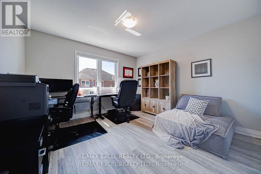 












99 JAMES PARROTT AVENUE

,
Markham (Wismer),




Ontario
L6E2B3

