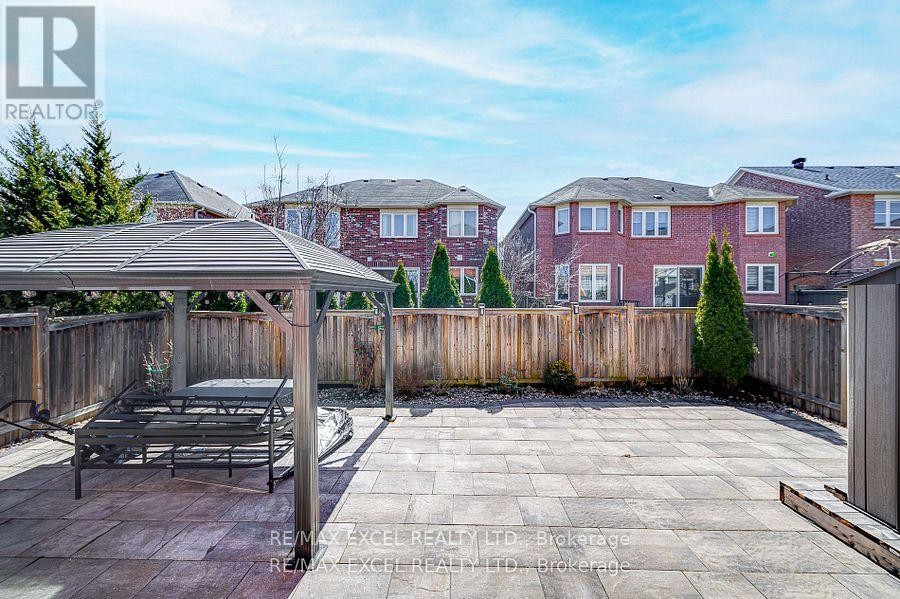 












99 JAMES PARROTT AVENUE

,
Markham (Wismer),




Ontario
L6E2B3

